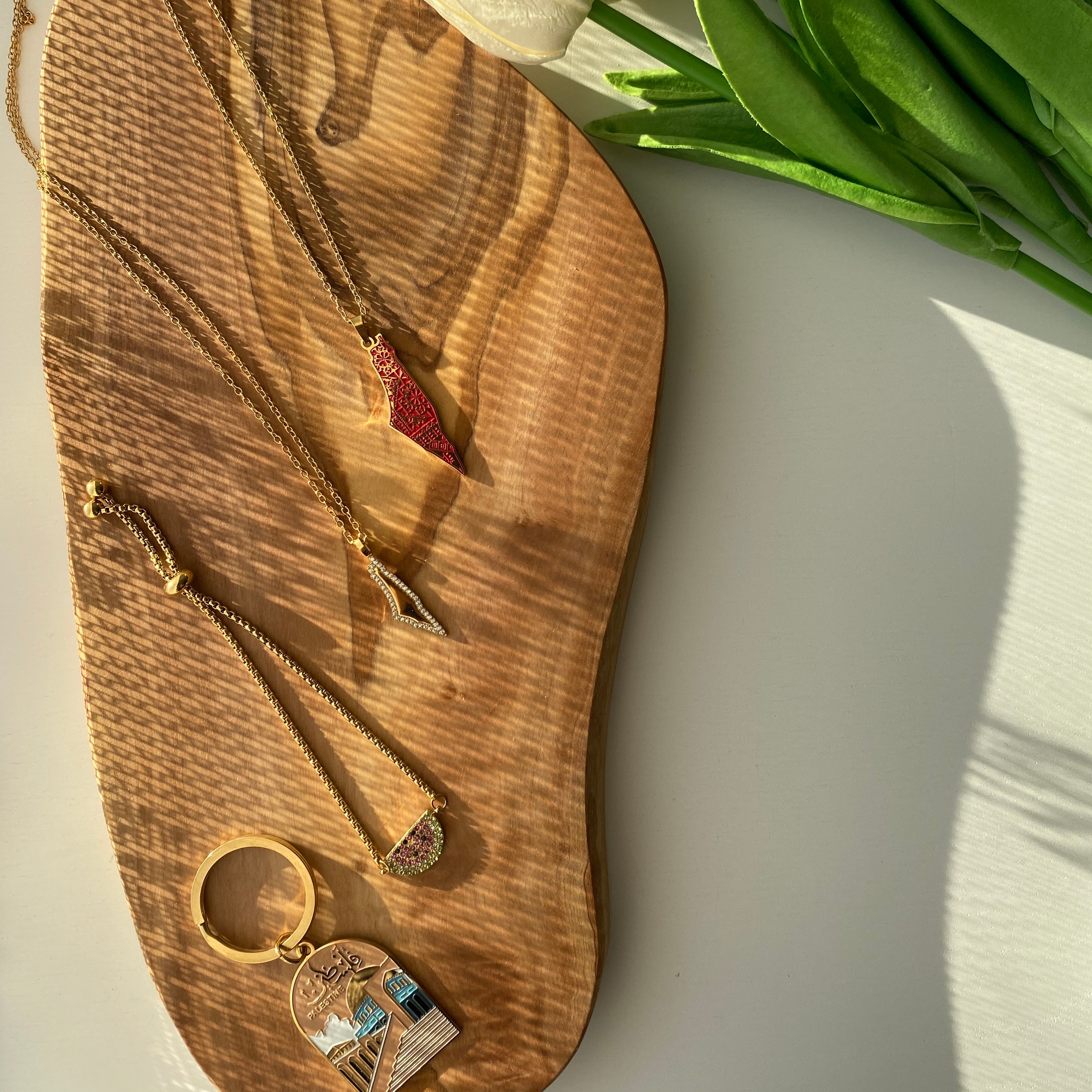 Palestinian jewelry / accessories