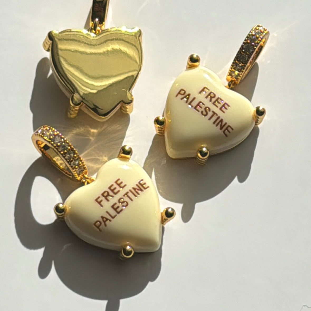 Soleil Charm „Free Palestine“