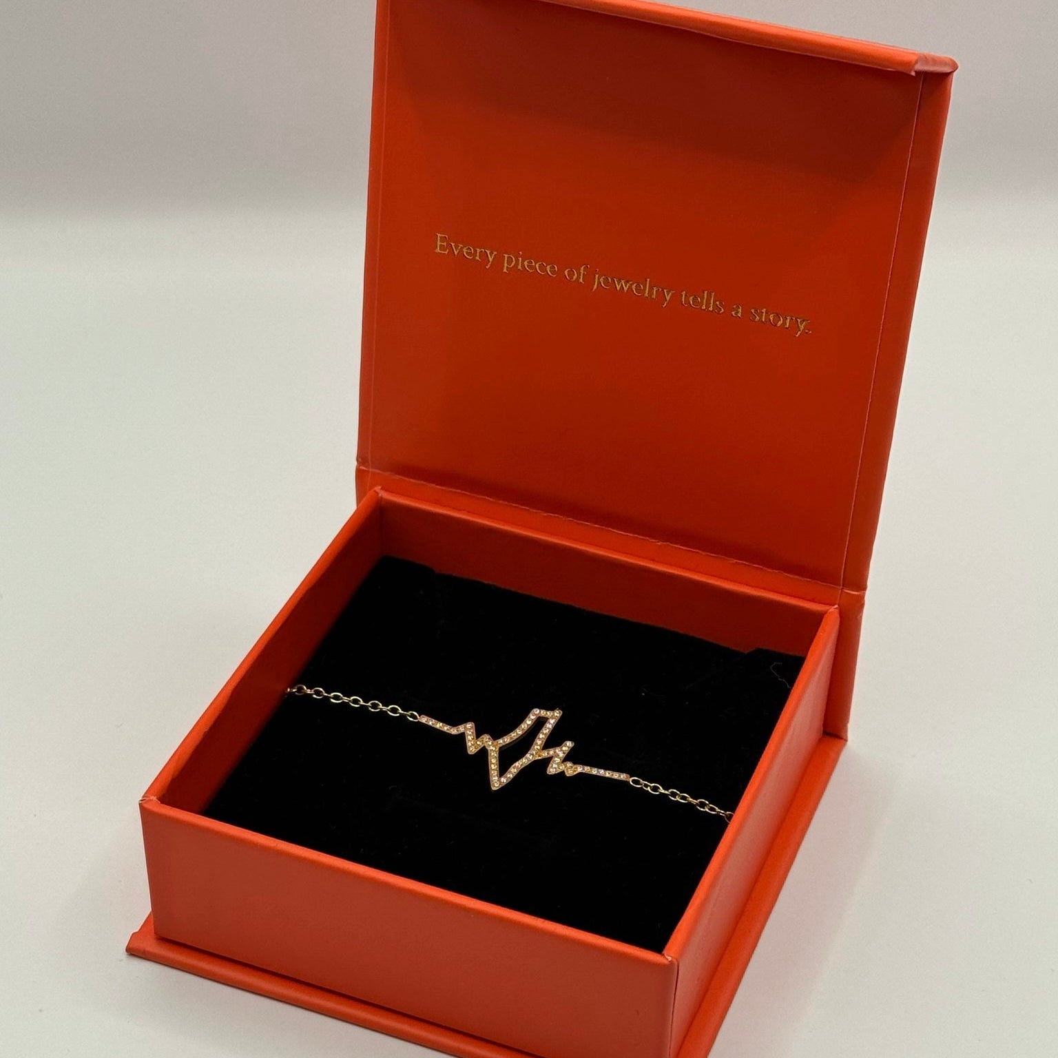 Heartbeat Bracelet – Gold with Crystals