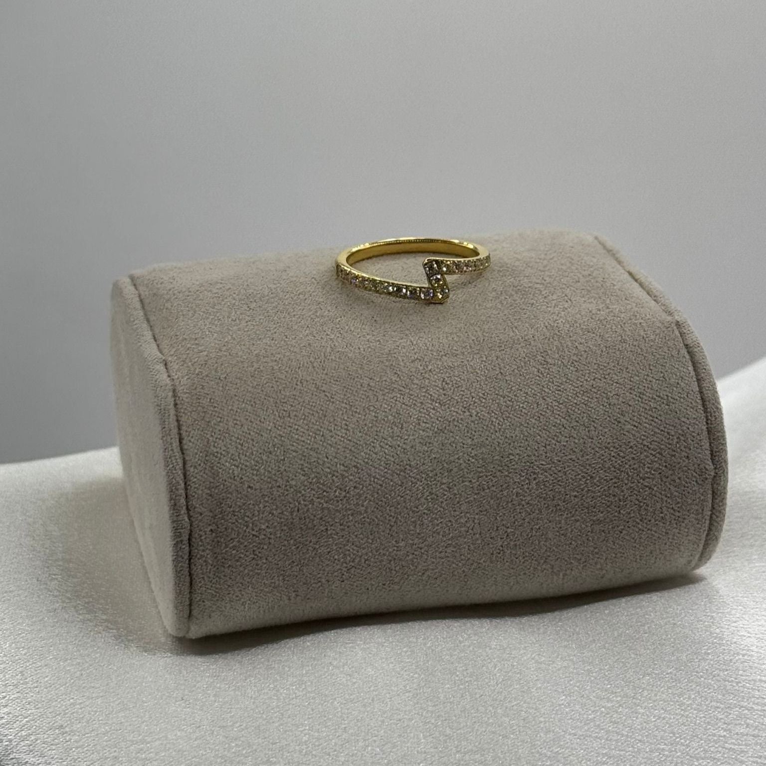 Velora Ring