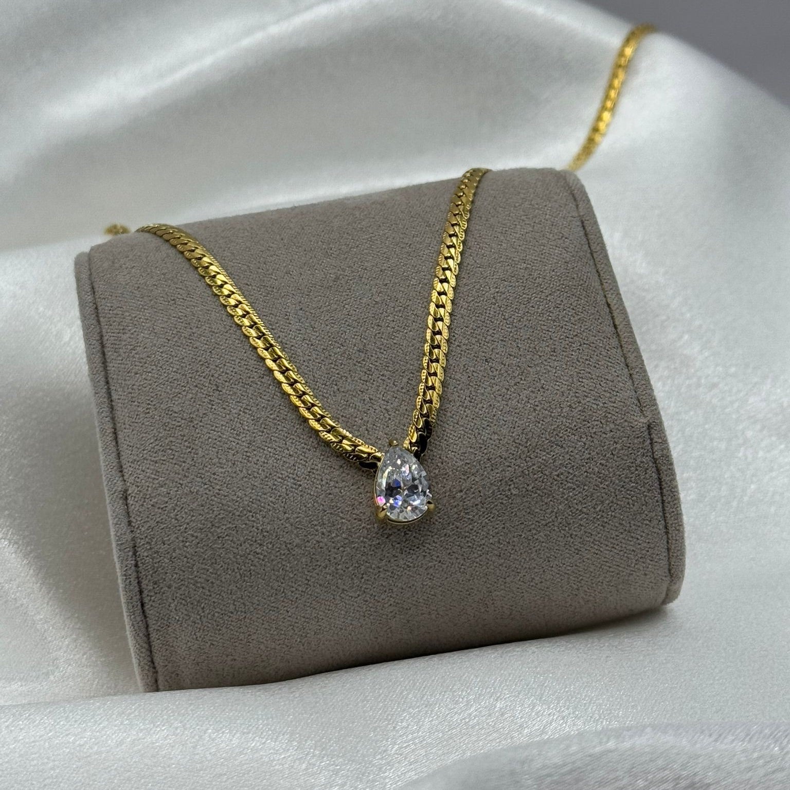 Teardrop Necklace
