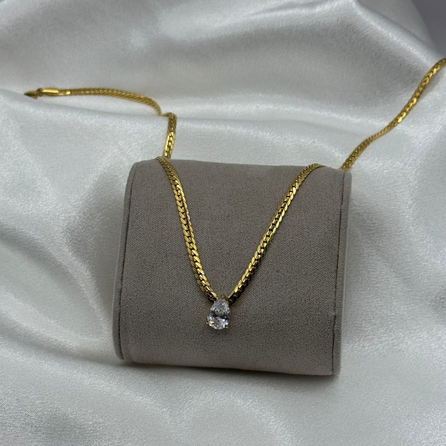 Teardrop Necklace