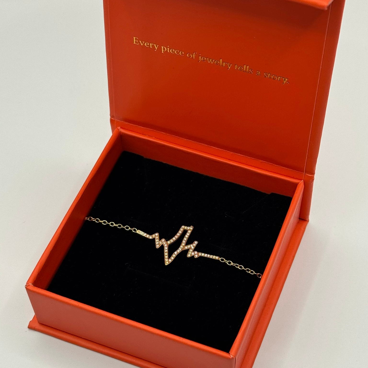 Heartbeat Bracelet – Gold with Crystals