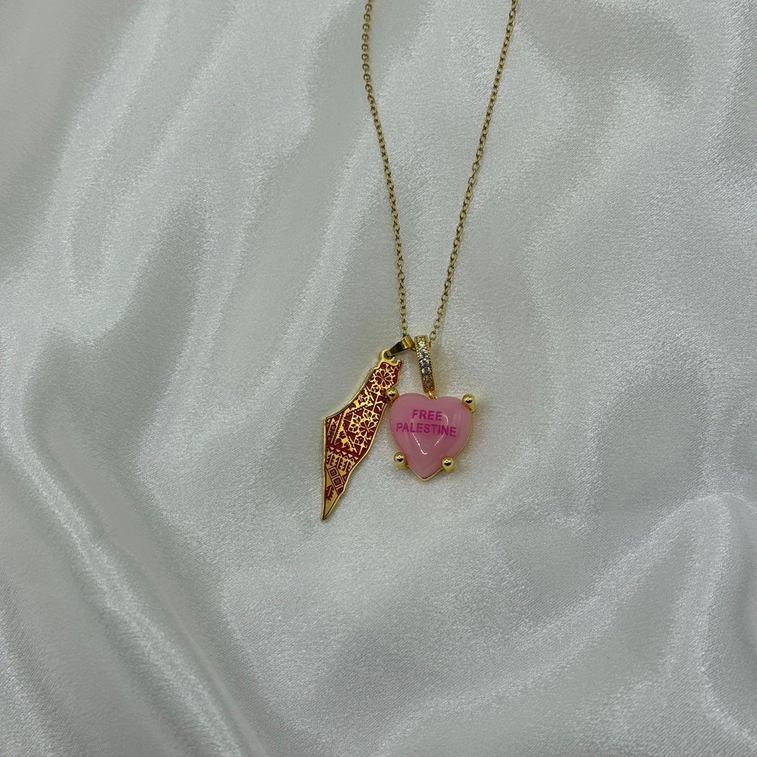 Keffiyeh Necklace with pink Heart Pendant